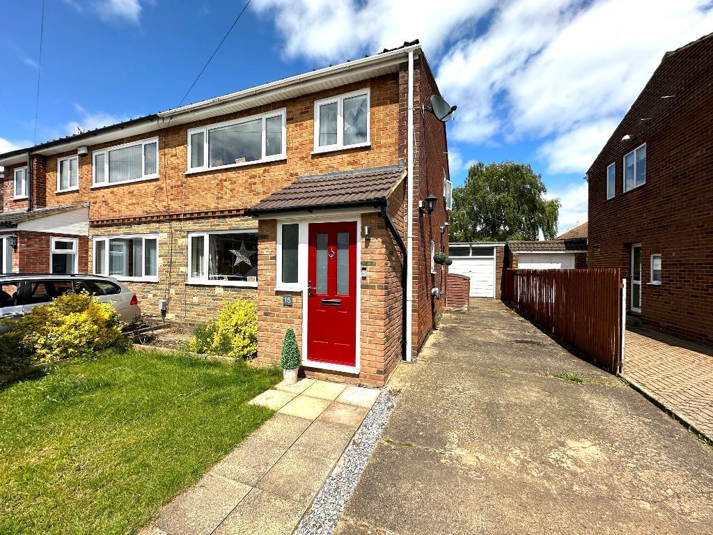 Holmbrook Avenue, Icknield, Luton, Bedfordshire, LU3 2AS