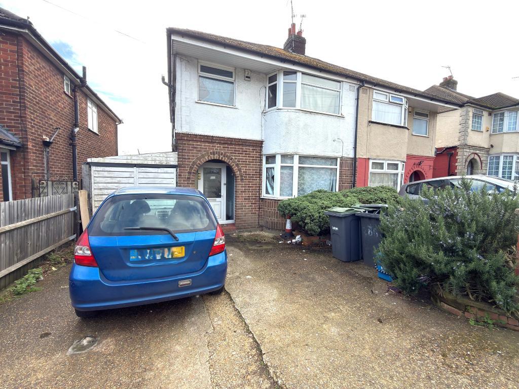 Crawley Green Road, Round Green, Luton, Bedfordshire, LU2 0SJ
